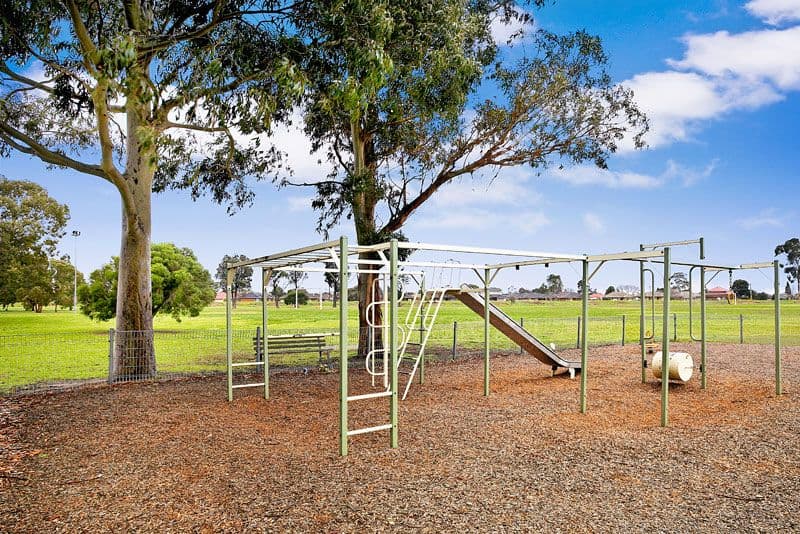 141 Hickford Street, RESERVOIR VIC 3073, Reservoir - Thumbnail 4