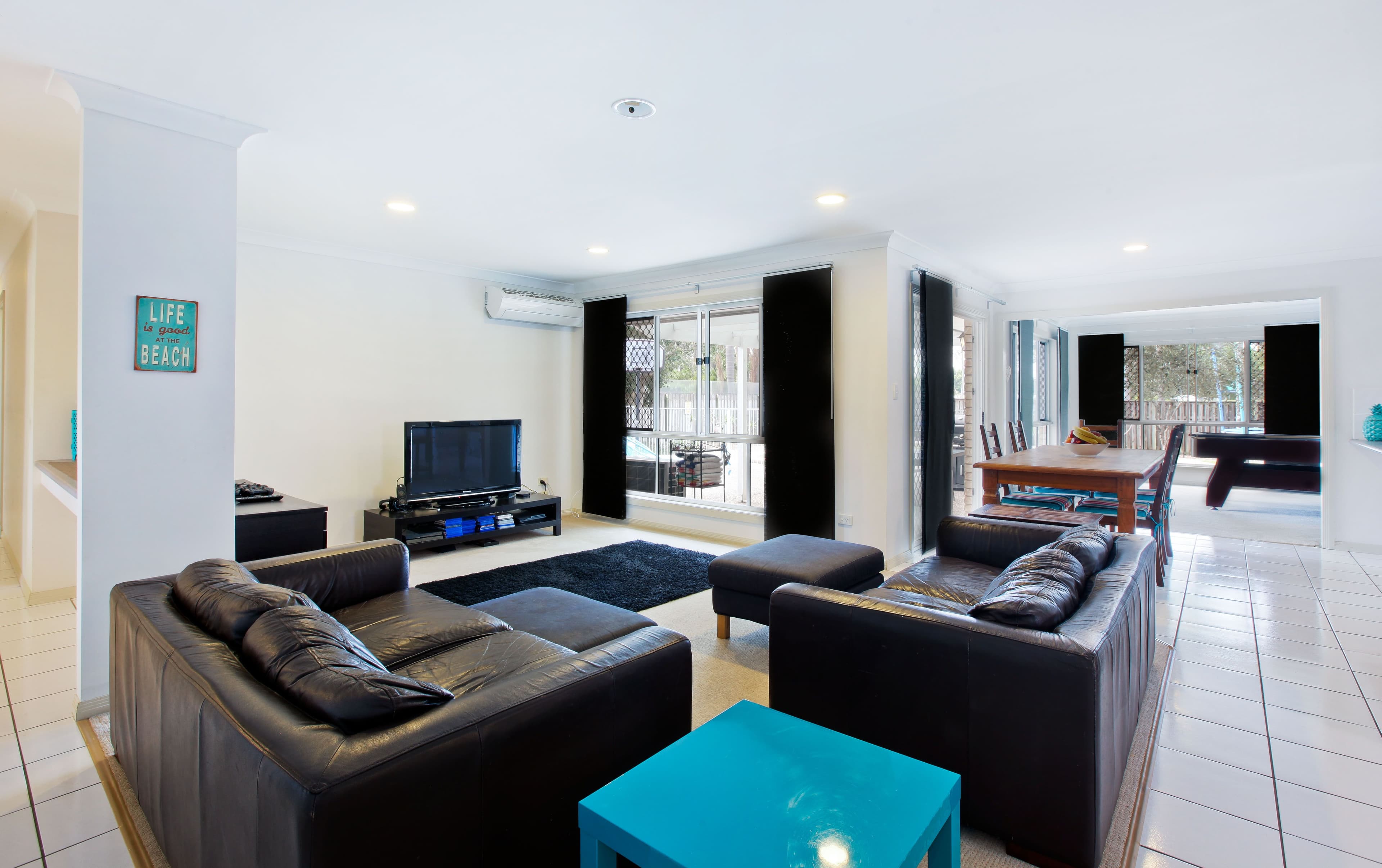 51 Port Jackson Boulevard, Clear Island Waters QLD 4226, Clear Island Waters - Thumbnail 2