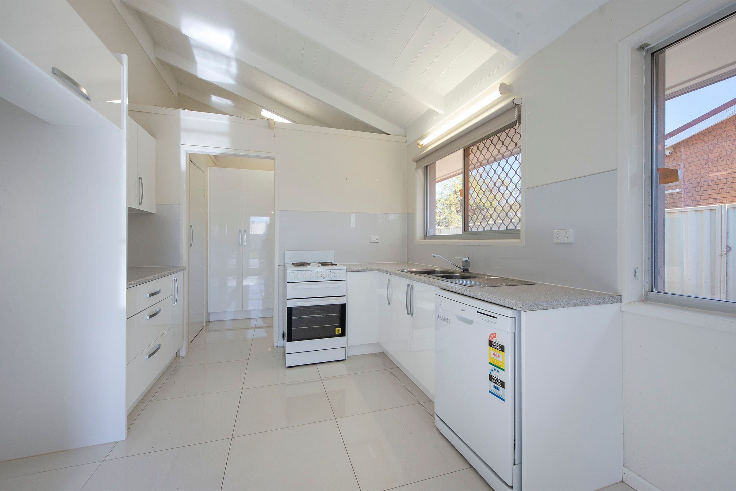 5 Bayswater Street, Mount Warren Park QLD 4207, Mount Warren Park - Thumbnail 6