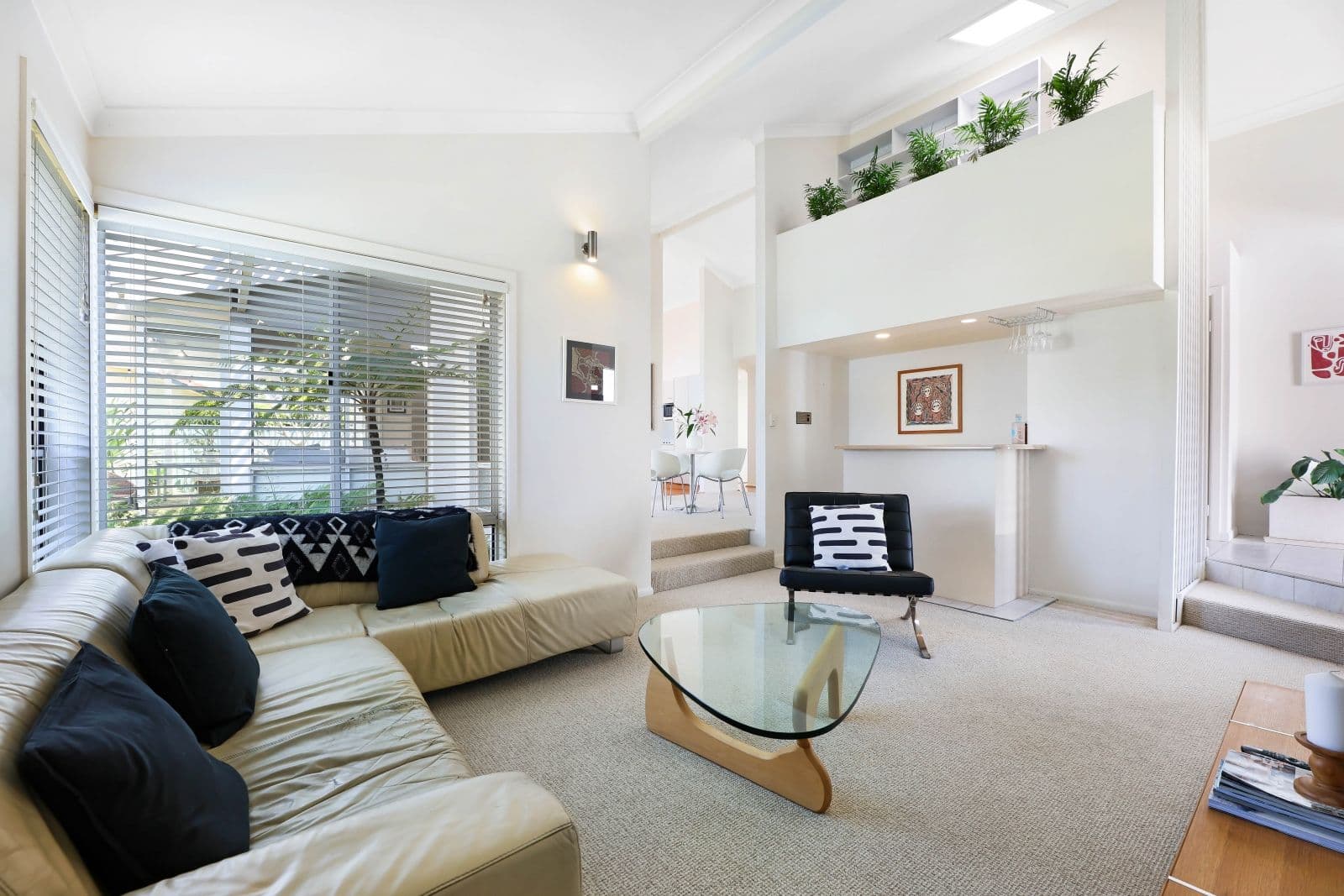 18 Queenscliff Crescent, Robina QLD 4226, Robina - Thumbnail 2
