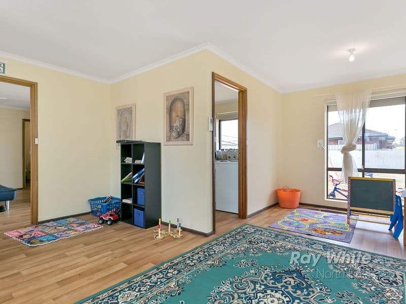 20 Hutchinson Drive, Parafield Gardens SA 5107, Parafield Gardens - Thumbnail 3