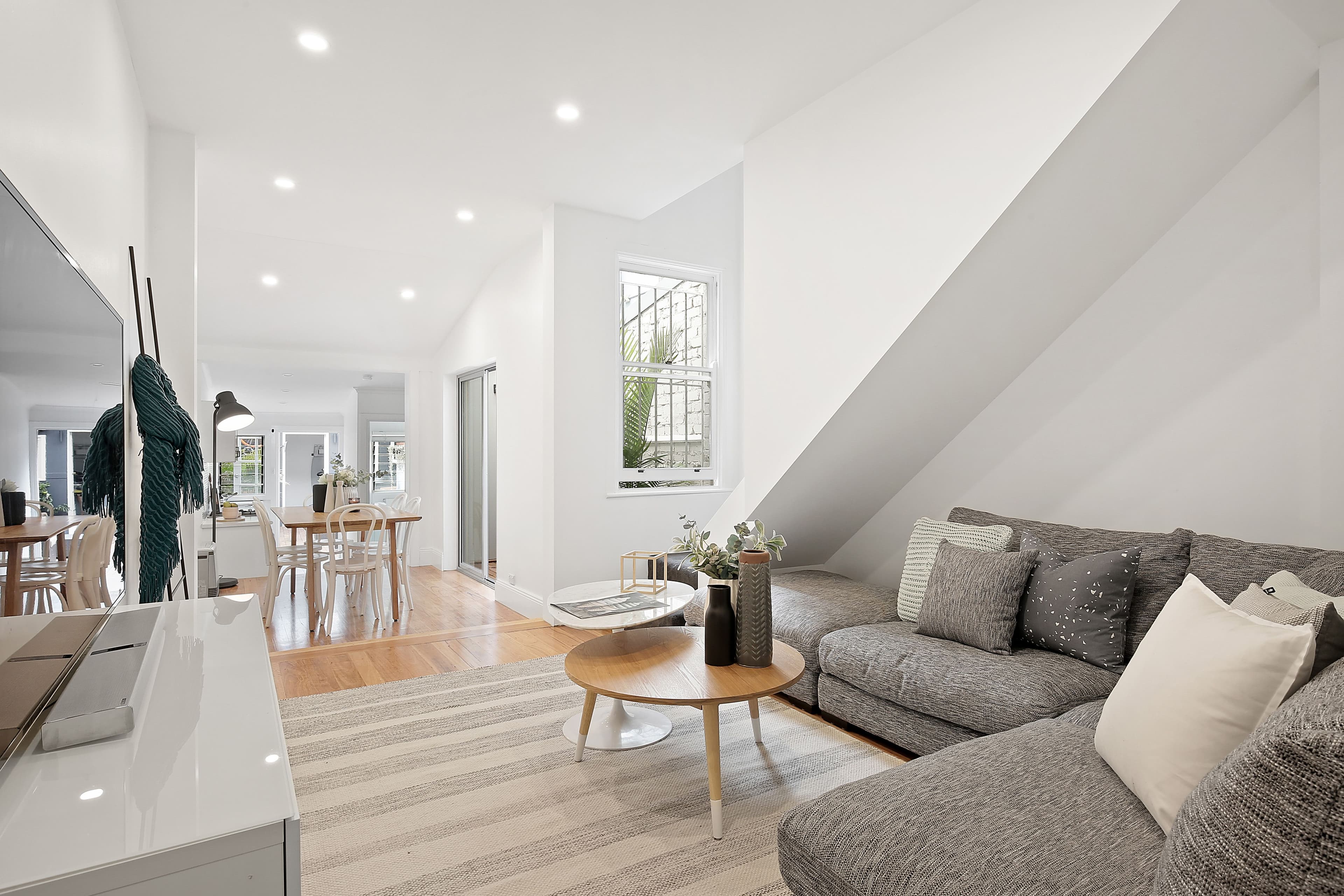 92 Simmons Street, Enmore - Thumbnail 3