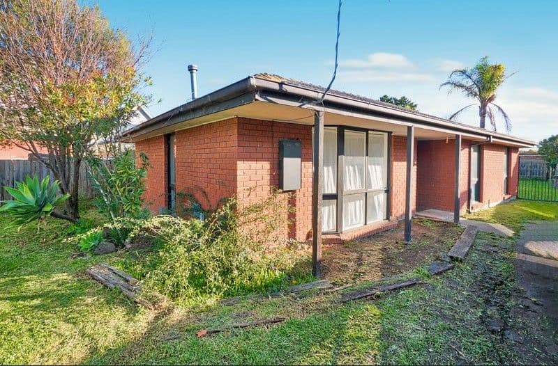 1 Rosalie Avenue, Cranbourne VIC 3977, Cranbourne - Image 1