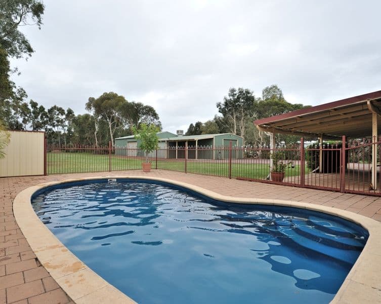 228 Abernethy Road, BYFORD WA 6122, Byford - Thumbnail 4