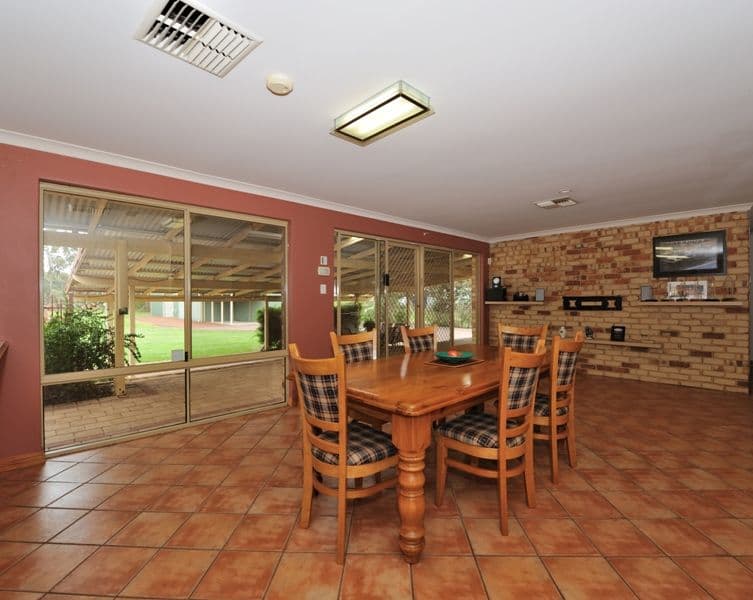 228 Abernethy Road, BYFORD WA 6122, Byford - Thumbnail 7