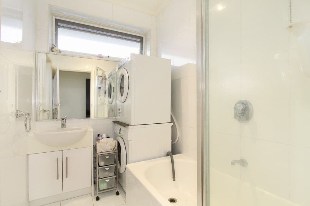 38 Shepparson Avenue, CARNEGIE VIC 3163, Carnegie - Thumbnail 8