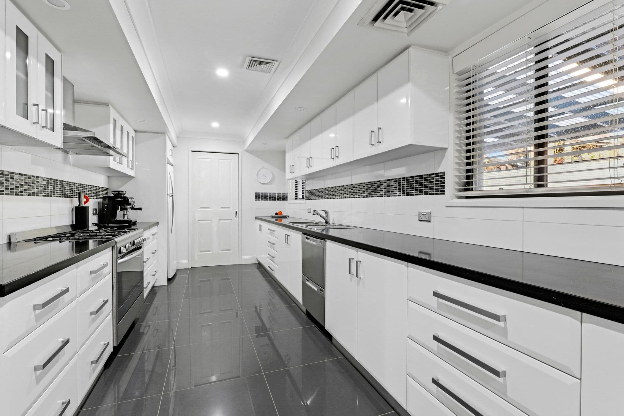 30 James Ruse Close, Windsor NSW 2756, Windsor - Thumbnail 4
