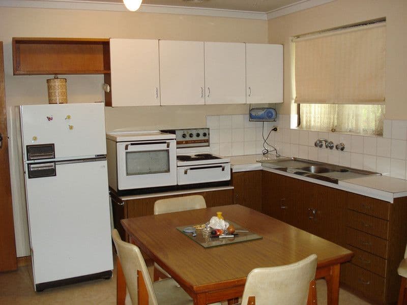 19 Wellington Parade, YOKINE WA 6060, Yokine - Thumbnail 3