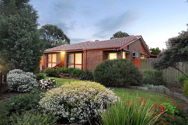 1 Cornelius Drive, WANTIRNA SOUTH VIC 3152, Wantirna South - Thumbnail 2