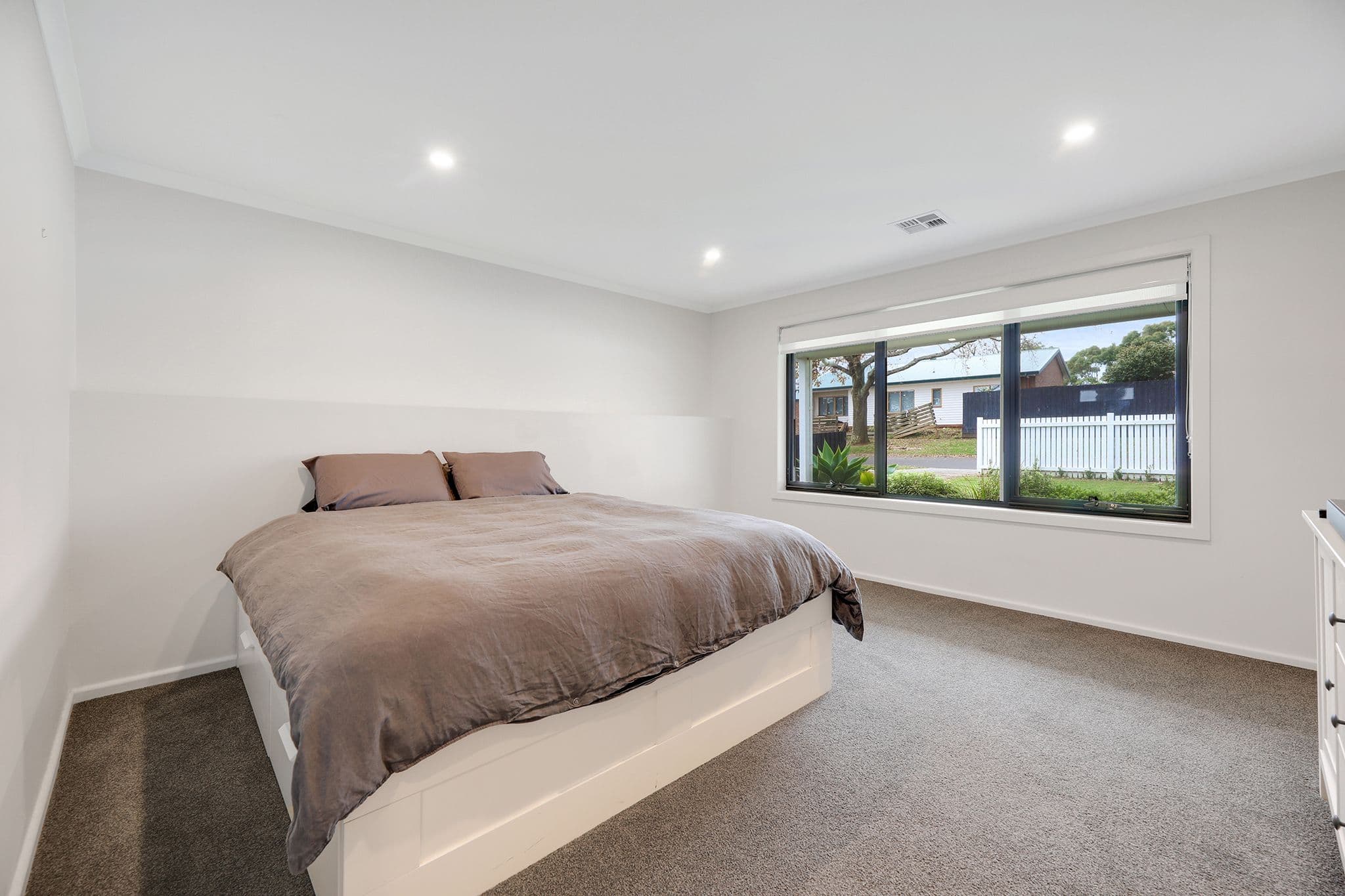 8 Lindsay Street, Drouin VIC 3818, Drouin - Thumbnail 5