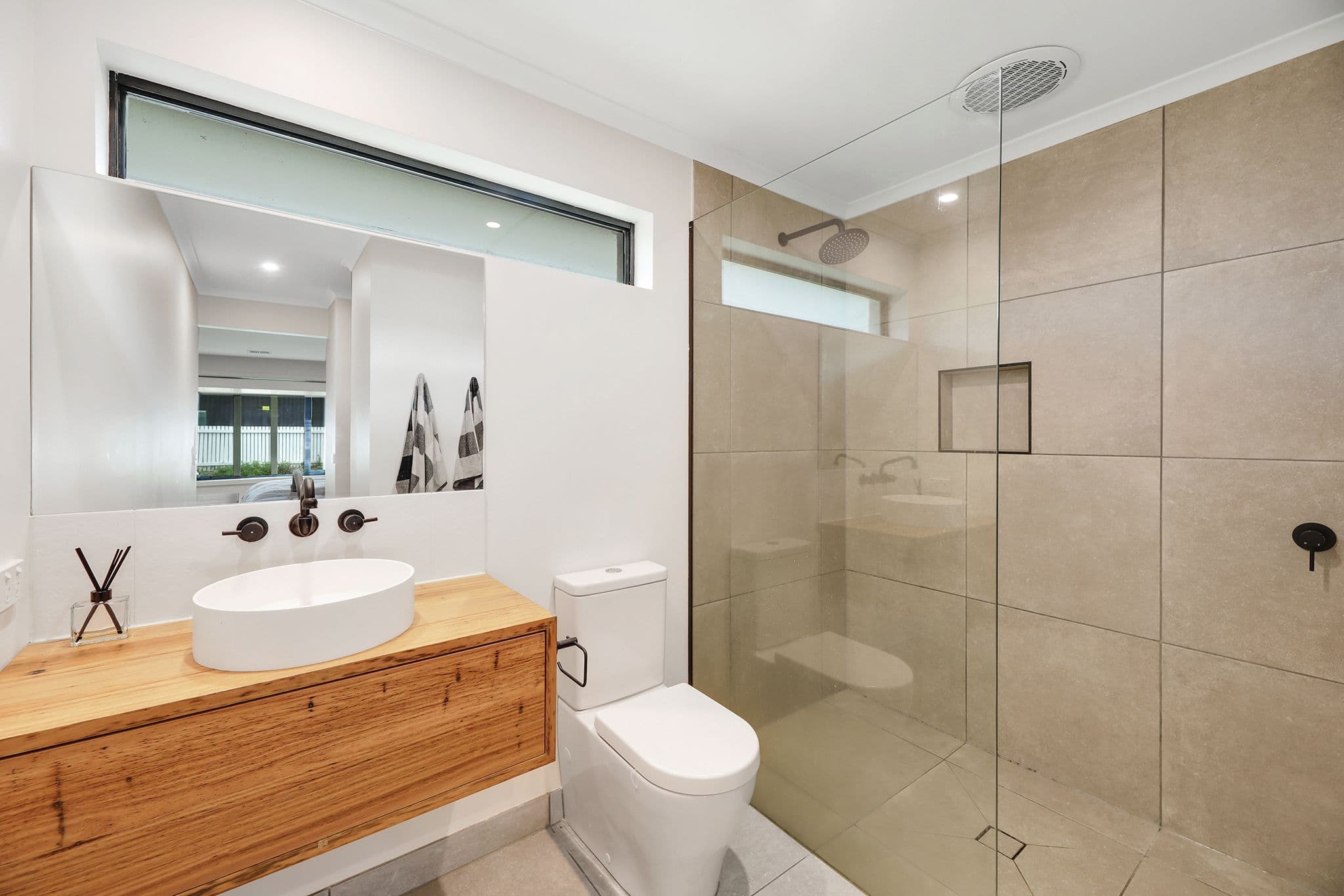 8 Lindsay Street, Drouin VIC 3818, Drouin - Thumbnail 6
