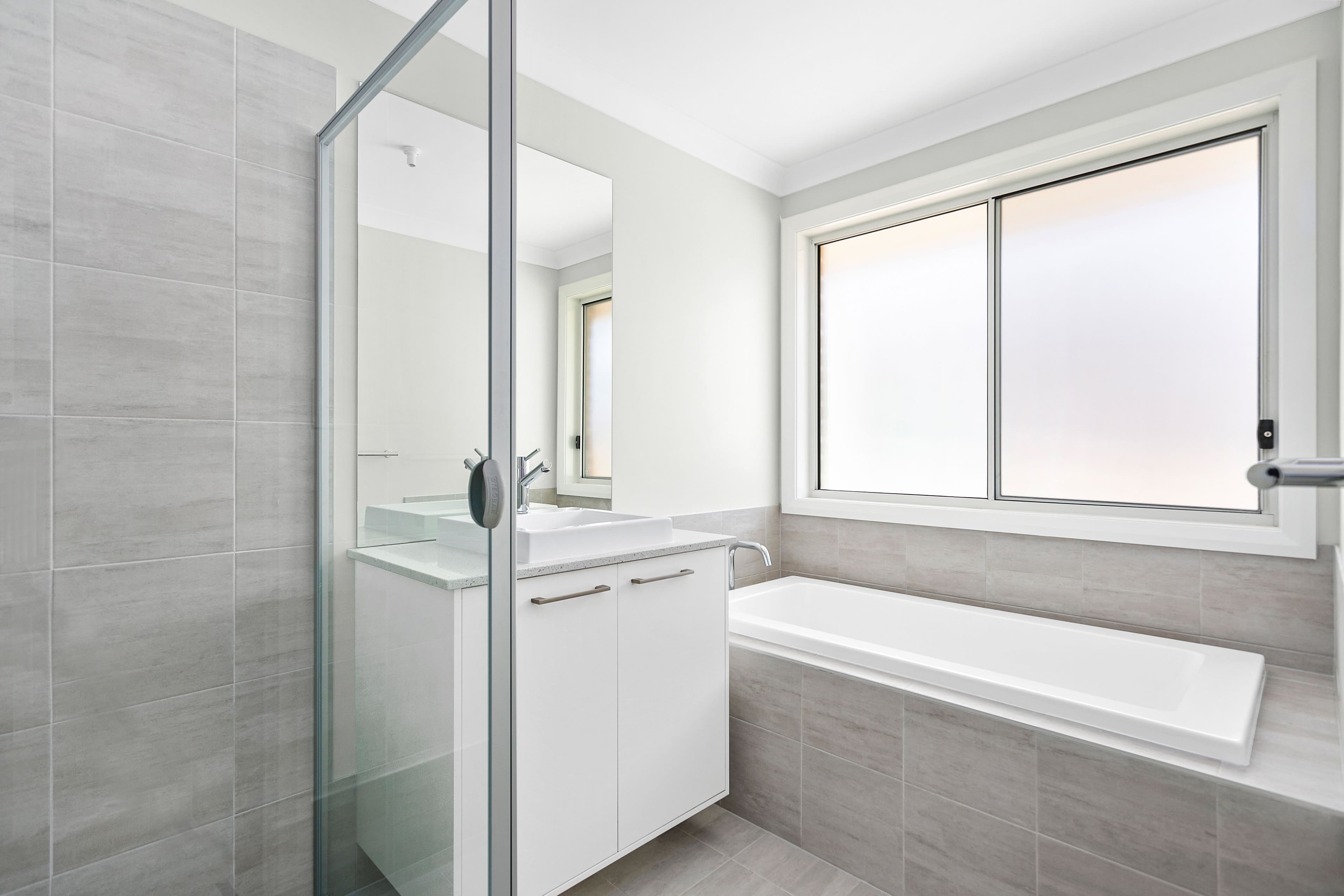 10 Dymock Drive, Calderwood - Thumbnail 5