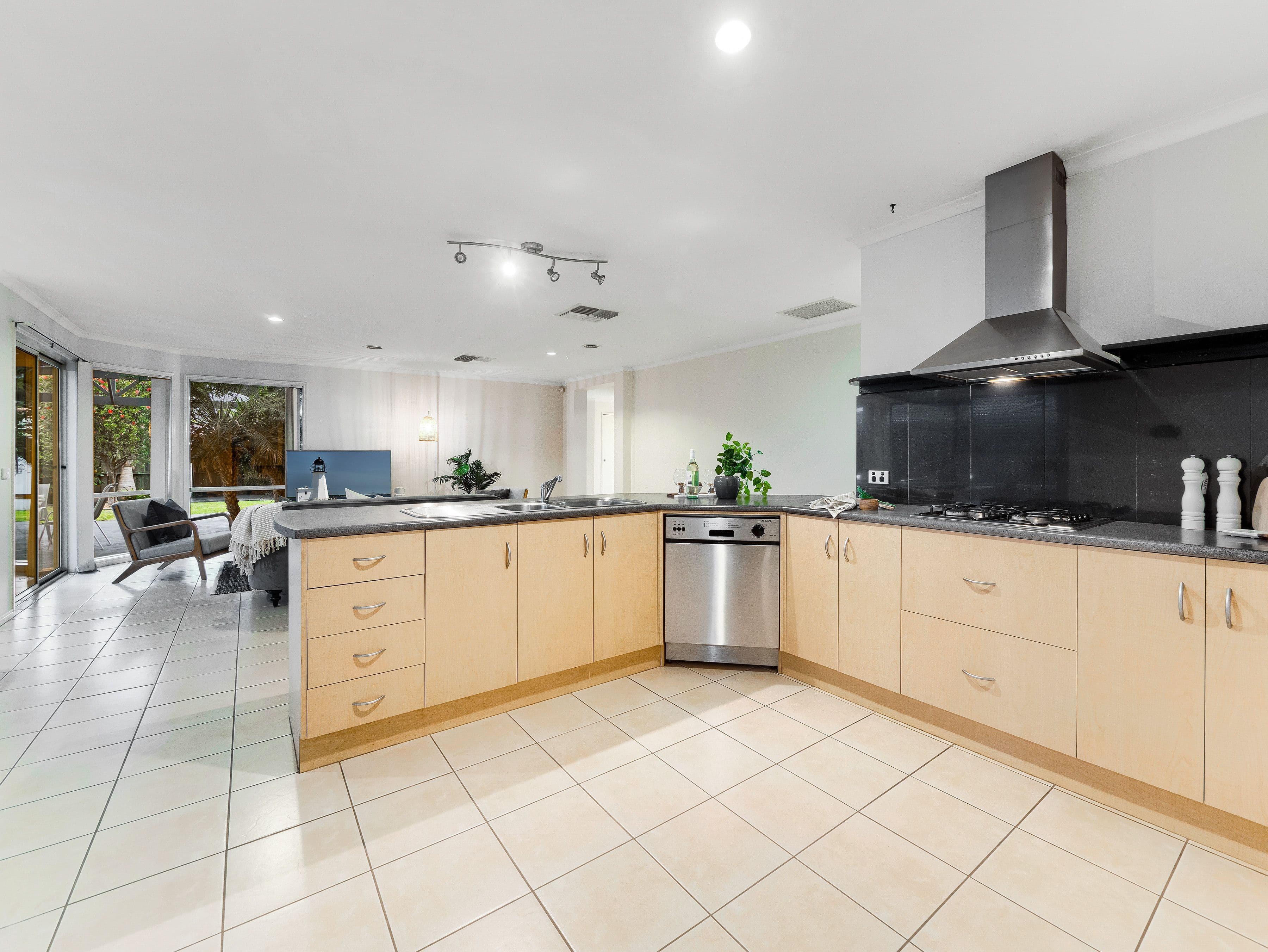 78 Rangeview Drive, Skye VIC 3977, Skye - Thumbnail 7