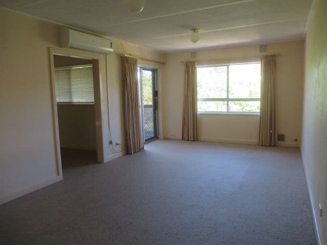 4 Canham Way, Orelia WA 6167, Orelia - Thumbnail 8