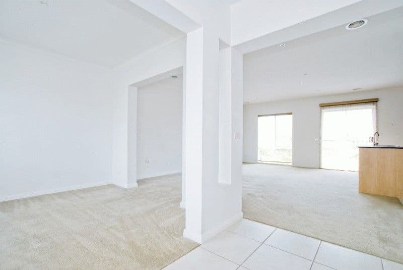 117 Sovereign Manors Crescent, ROWVILLE VIC 3178, Rowville - Thumbnail 3