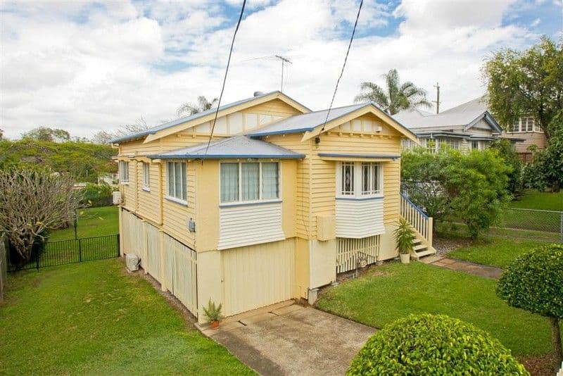 5 Gibson Crescent, HOLLAND PARK QLD 4121, Holland Park - Image 1