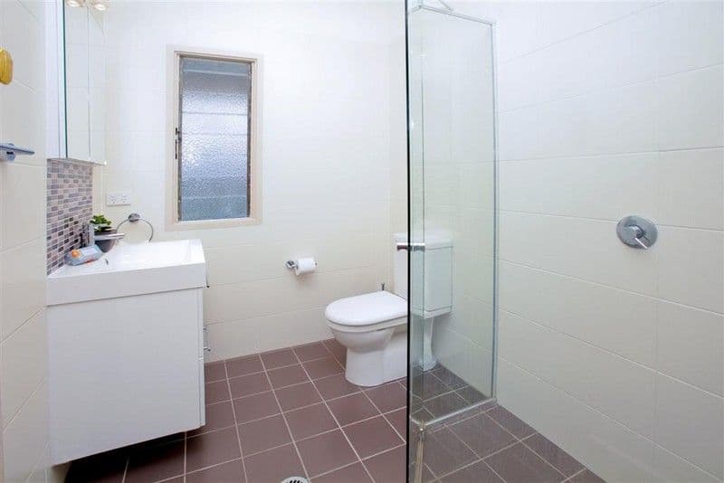 5 Gibson Crescent, HOLLAND PARK QLD 4121, Holland Park - Thumbnail 5