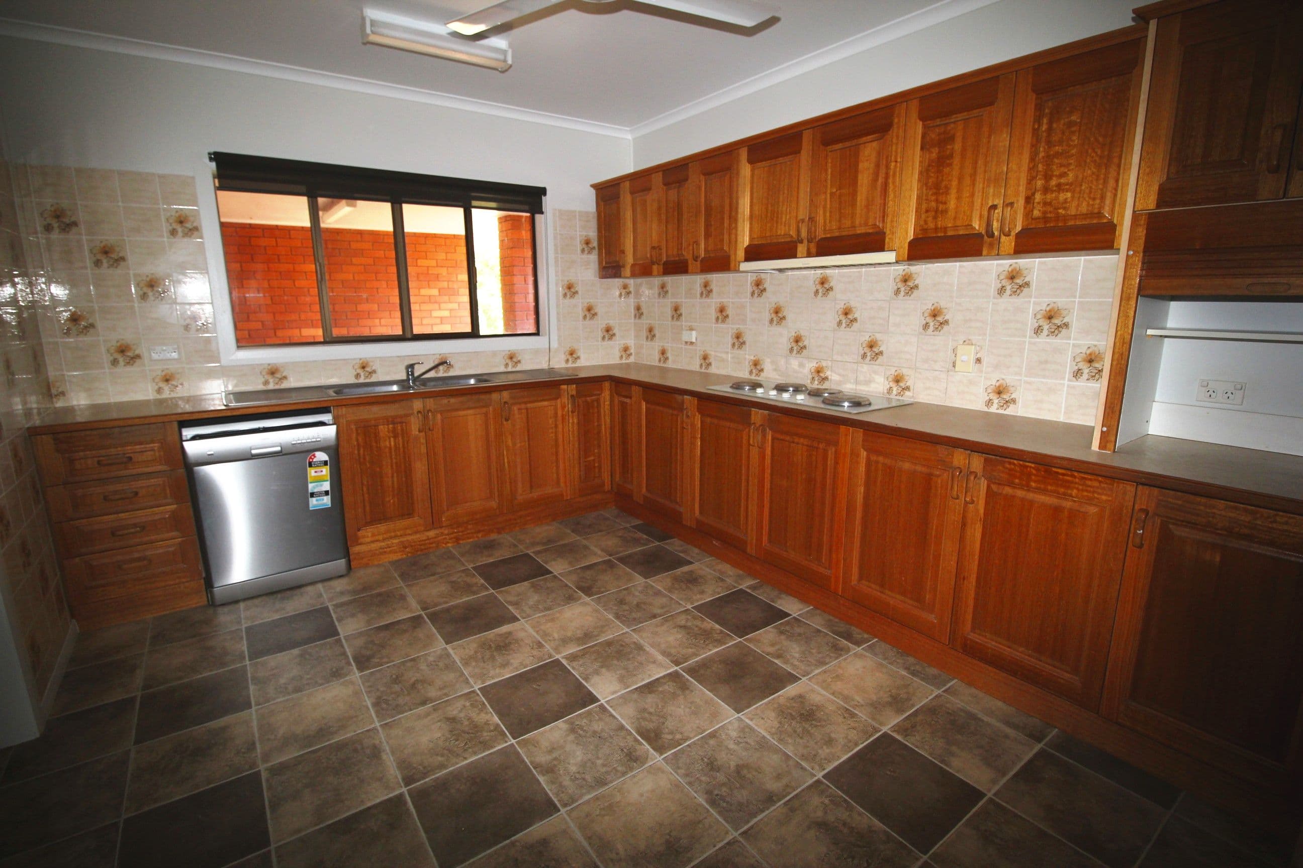 160 Patterson Parade, Lucinda QLD 4850, Lucinda - Thumbnail 2
