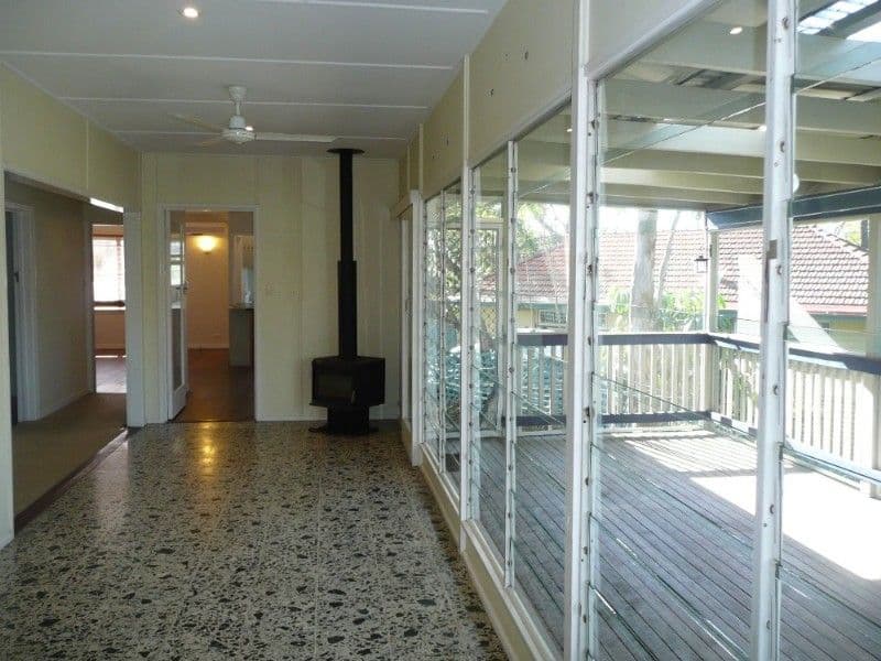 186 Jerrang Street, CHAPEL HILL QLD 4069, Chapel Hill - Thumbnail 3
