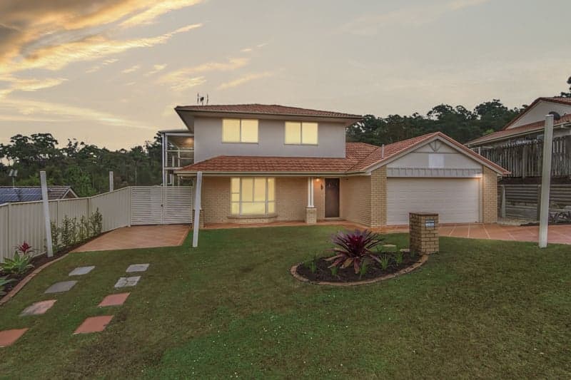 14 Pago Terrace, Pacific Pines - Thumbnail 3