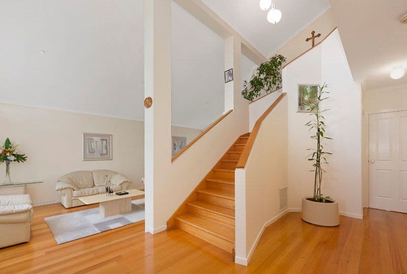 18 Higgins Close, DINGLEY VILLAGE VIC 3172, Dingley Village - Thumbnail 2