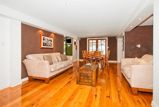 52 Greenview Avenue, ROCHEDALE SOUTH QLD 4123, Rochedale South - Thumbnail 3