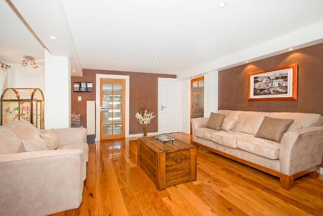 52 Greenview Avenue, ROCHEDALE SOUTH QLD 4123, Rochedale South - Thumbnail 4