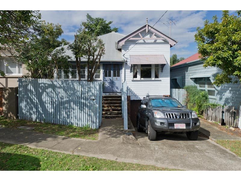 33 Swan Terrace, WINDSOR QLD 4030, Windsor - Image 1