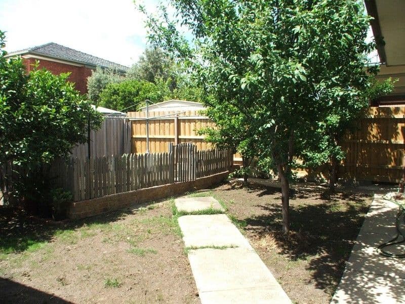 18 Kanimbla Drive, LALOR VIC 3075, Lalor - Thumbnail 3