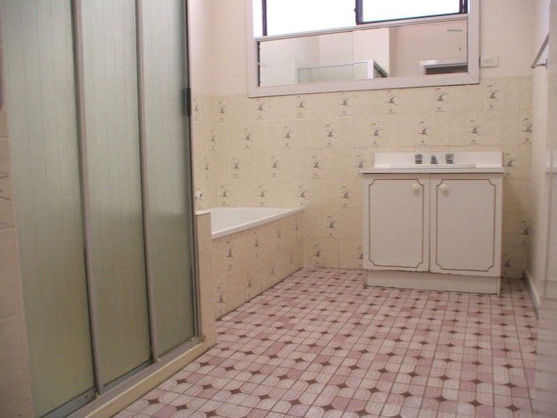 18 Kanimbla Drive, LALOR VIC 3075, Lalor - Thumbnail 4