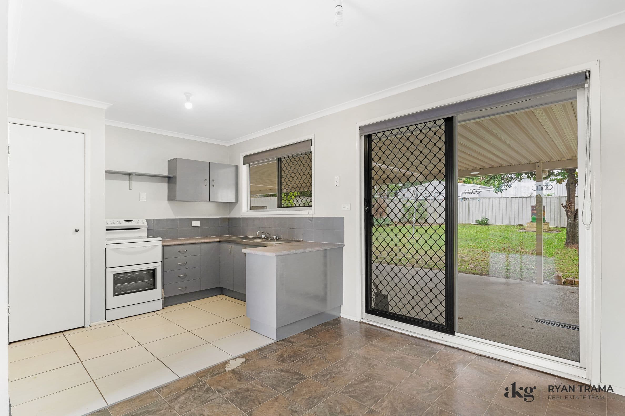38 Yolla Street, Eagleby QLD 4207, Eagleby - Thumbnail 3