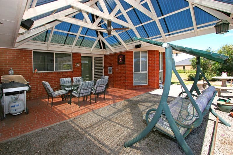 18  Veda Avenue, MOUNT MARTHA VIC 3934, Mount Martha - Thumbnail 5