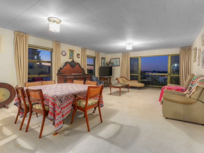 32 Swann Road, TARINGA QLD 4068, Taringa - Image 1