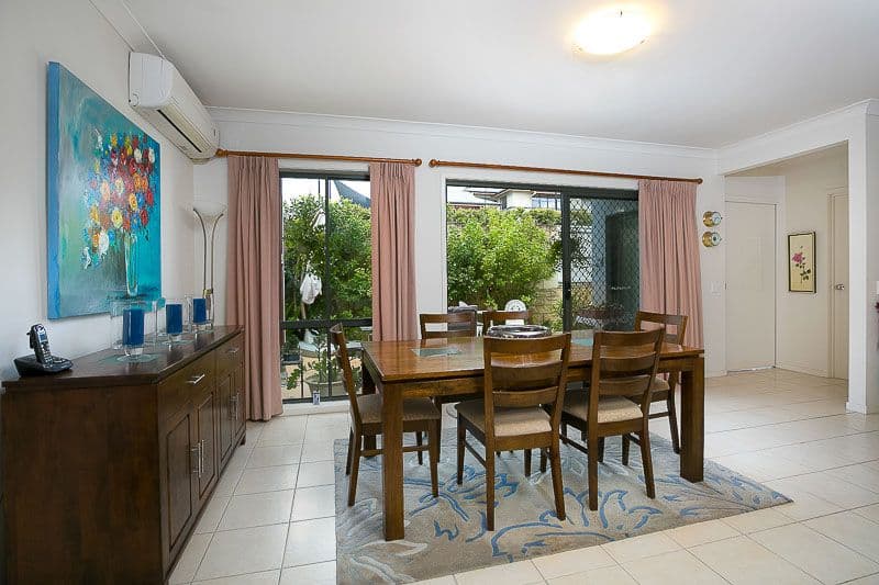 7 Greenway Circuit, MOUNT OMMANEY QLD 4074, Mount Ommaney - Thumbnail 6