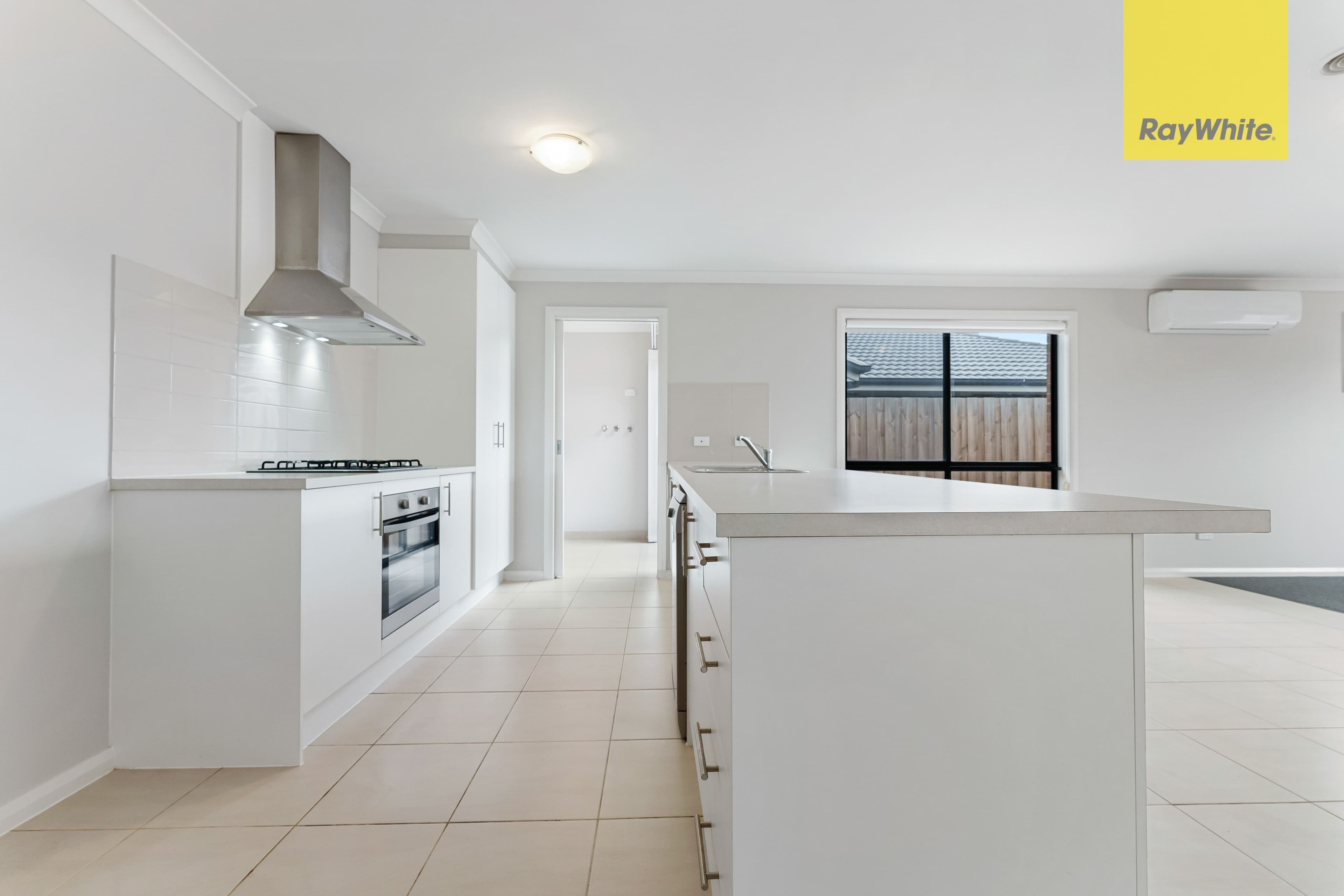 52 Toolern Waters Drive, WEIR VIEWS VIC 3338, Weir Views - Thumbnail 5