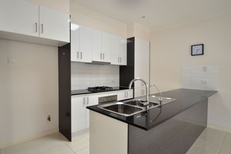 20 Leonie Close, SOUTH MORANG VIC 3752, South Morang - Thumbnail 2