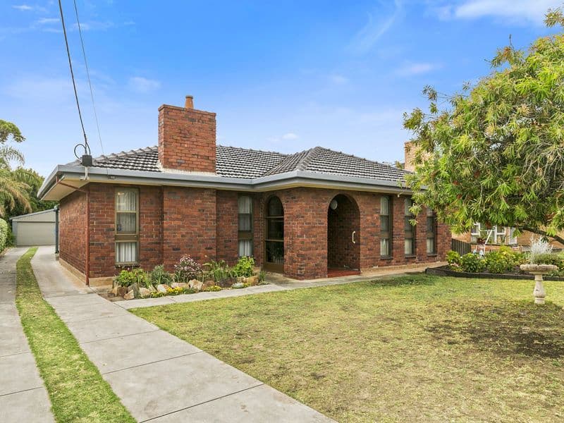 12 Smith Avenue, Hove SA 5048, Hove - Image 1