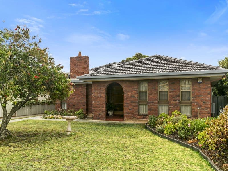 12 Smith Avenue, Hove SA 5048, Hove - Thumbnail 2