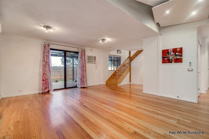 9 Cabernet Crescent, BUNDOORA VIC 3083, Bundoora - Thumbnail 4