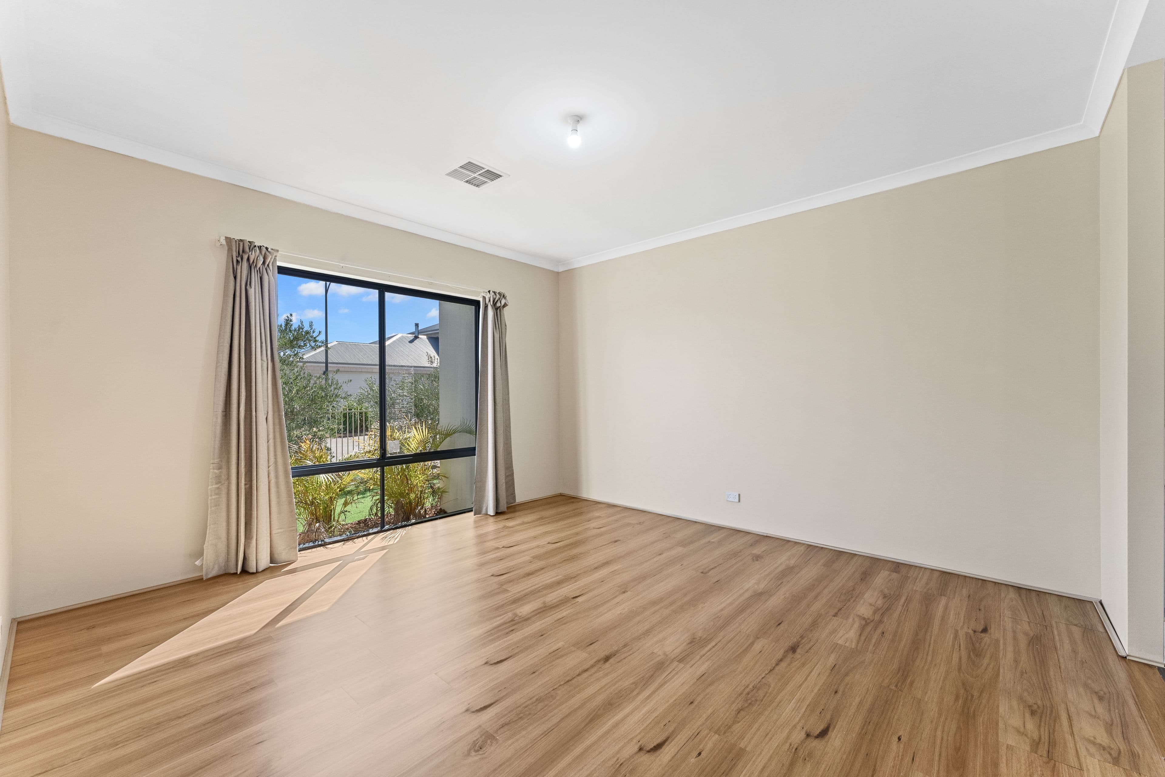 16 Dunlop Street, Baldivis WA 6171, Baldivis - Thumbnail 5