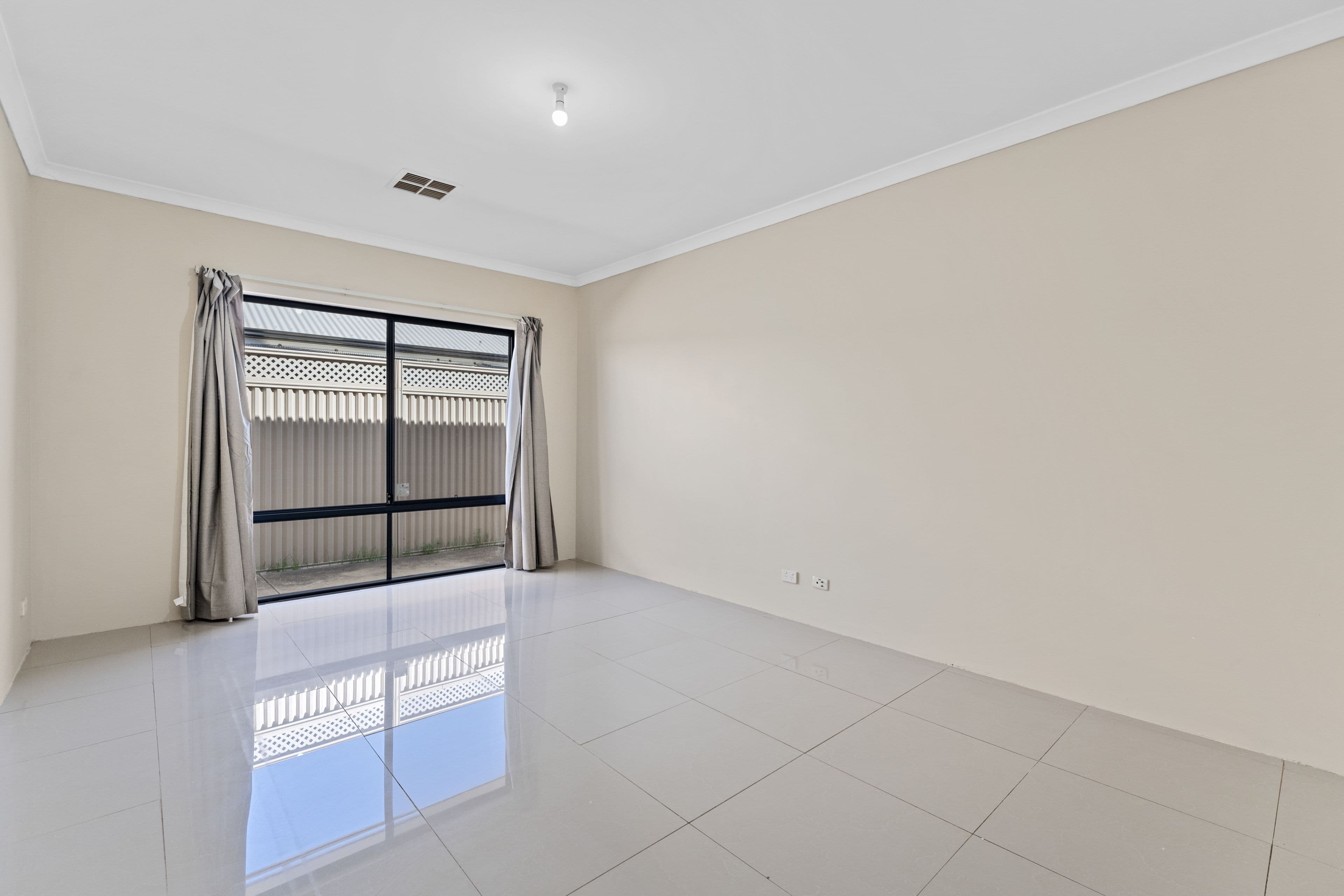 16 Dunlop Street, Baldivis WA 6171, Baldivis - Thumbnail 8