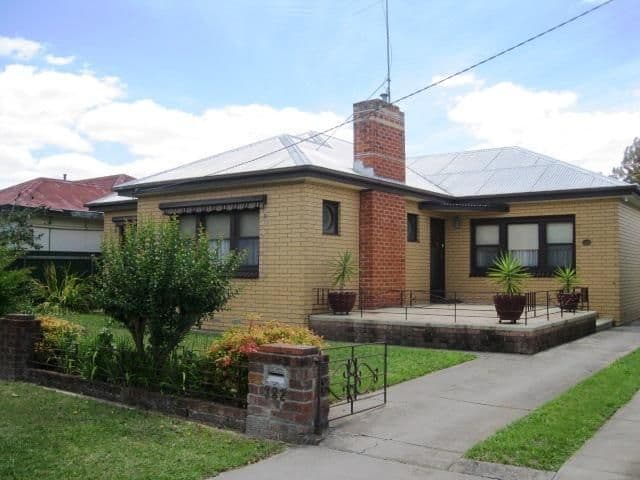 382 Wantigong Street, North Albury - Image 1