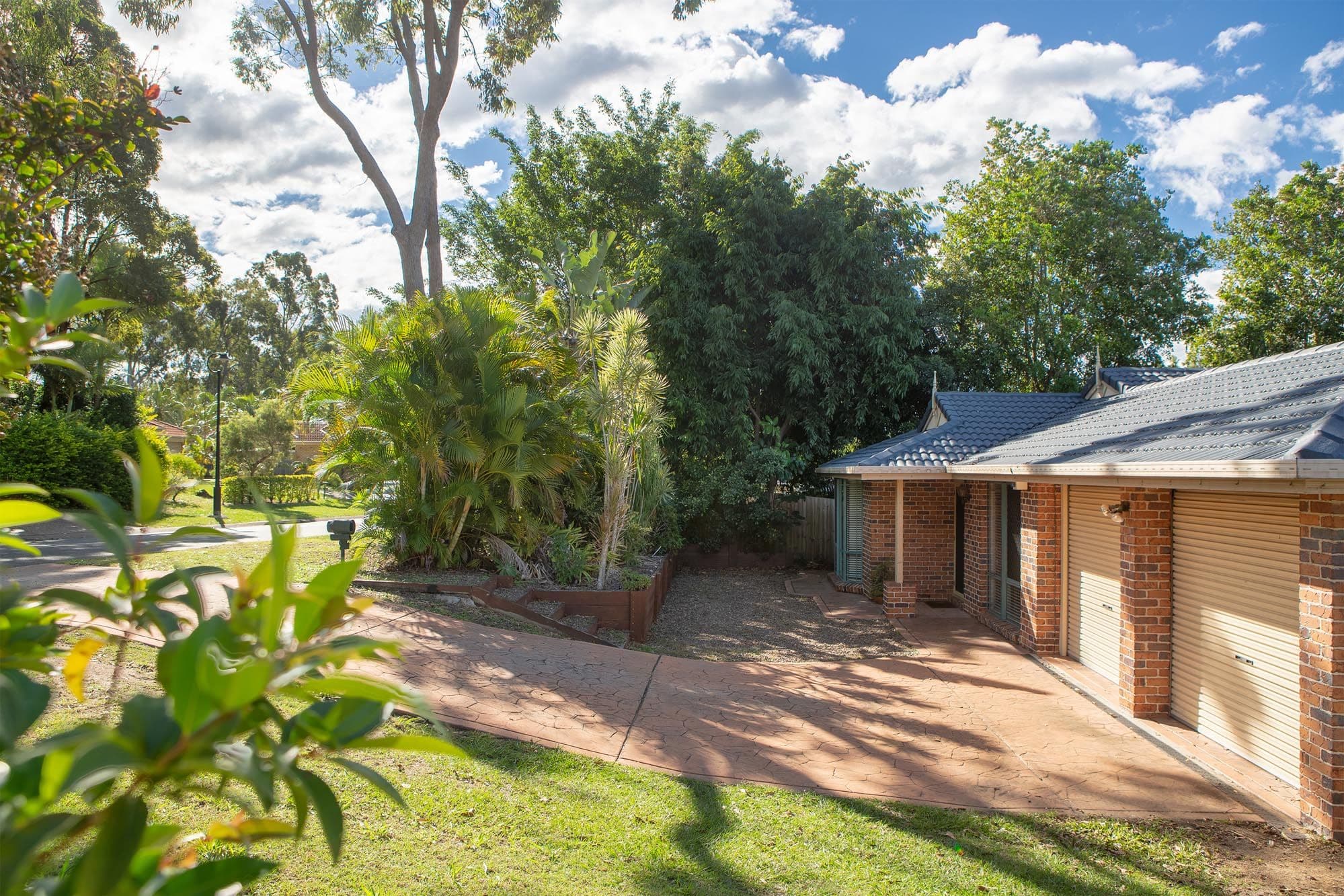 7 Honeysuckle Place, Forest Lake QLD 4078, Forest Lake - Thumbnail 2