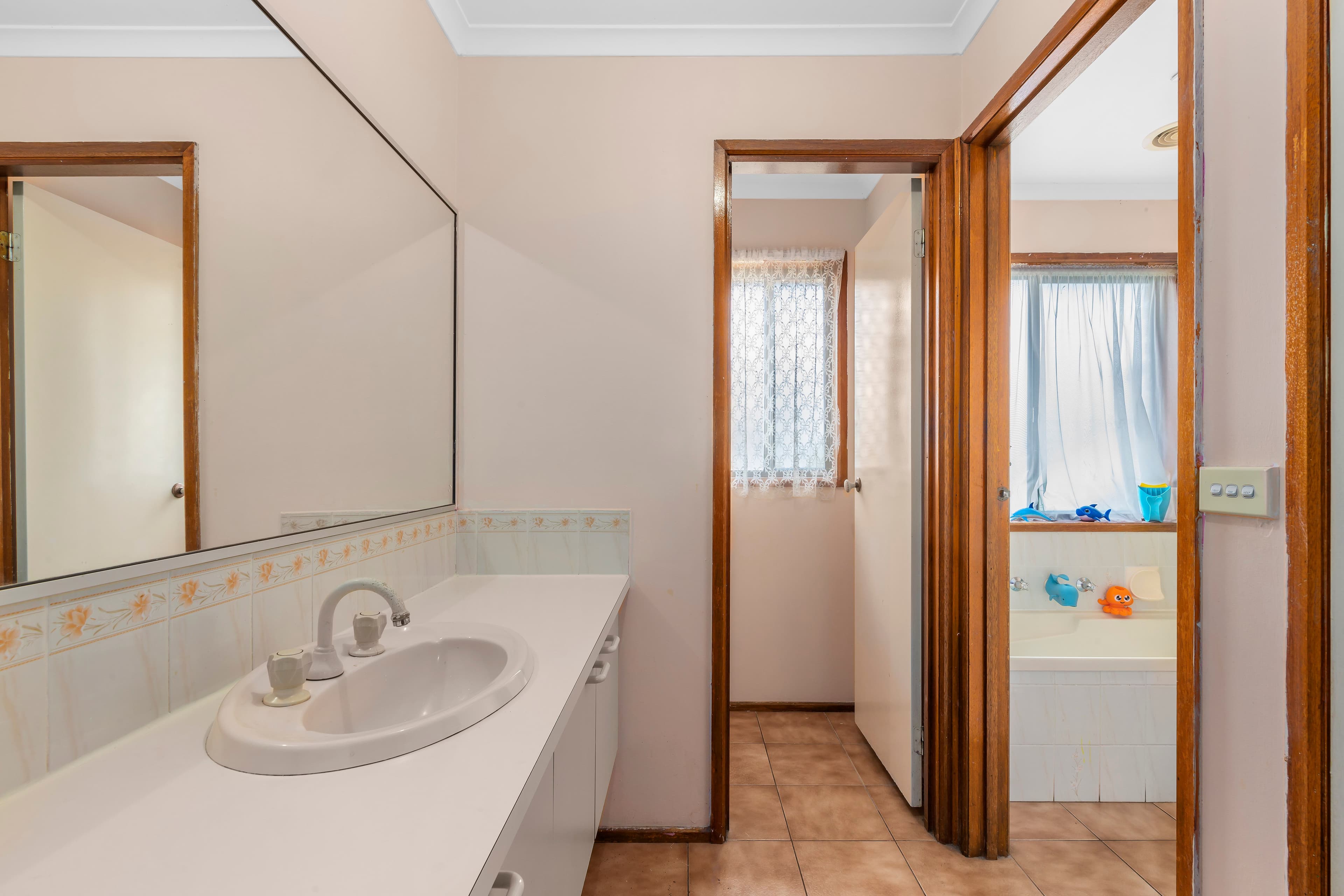 14 Tenterden Place, Mill Park VIC 3082, Mill Park - Thumbnail 6