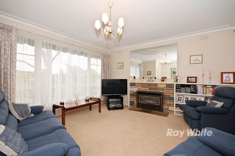 13 Mingana Road, WANTIRNA SOUTH VIC 3152, Wantirna South - Thumbnail 4