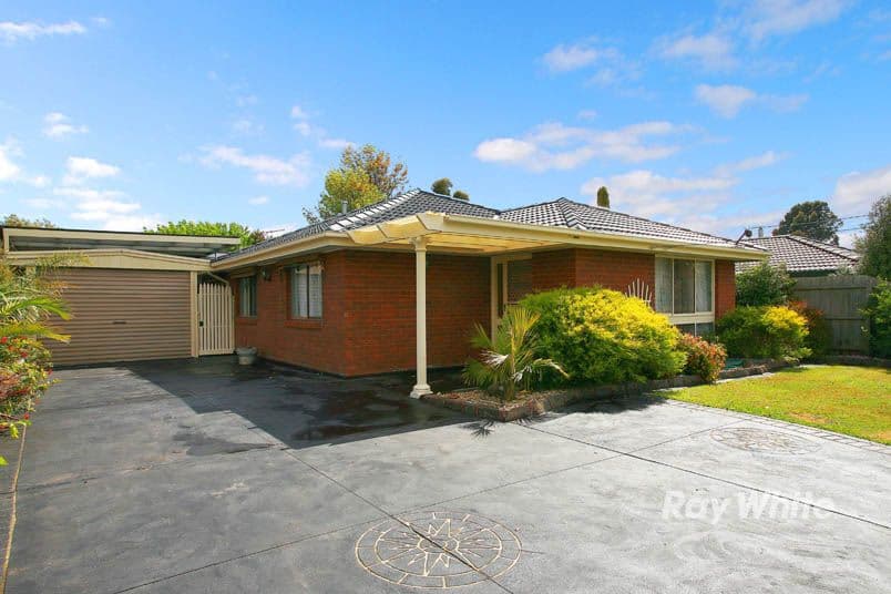 11 Clairmont Avenue, CRANBOURNE VIC 3977, Cranbourne - Image 1