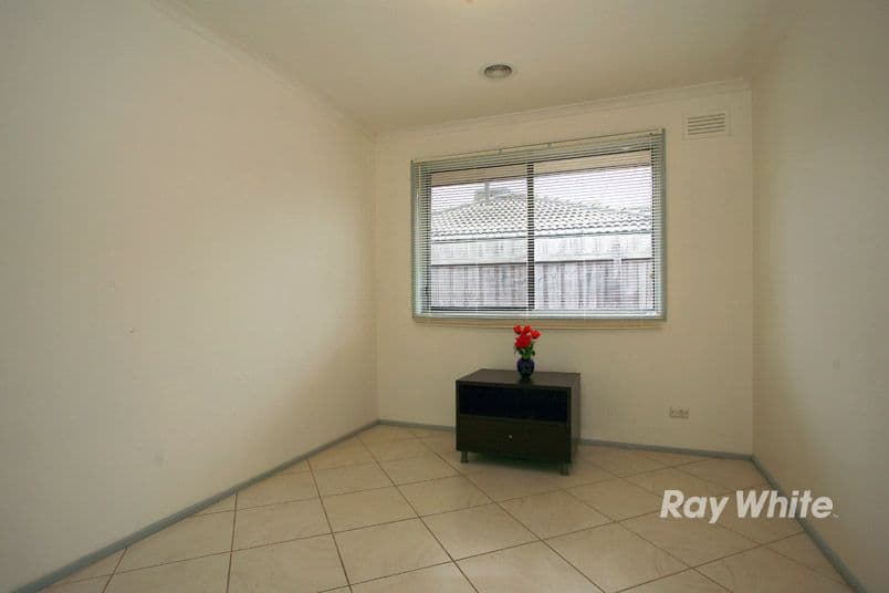 11 Clairmont Avenue, CRANBOURNE VIC 3977, Cranbourne - Thumbnail 6