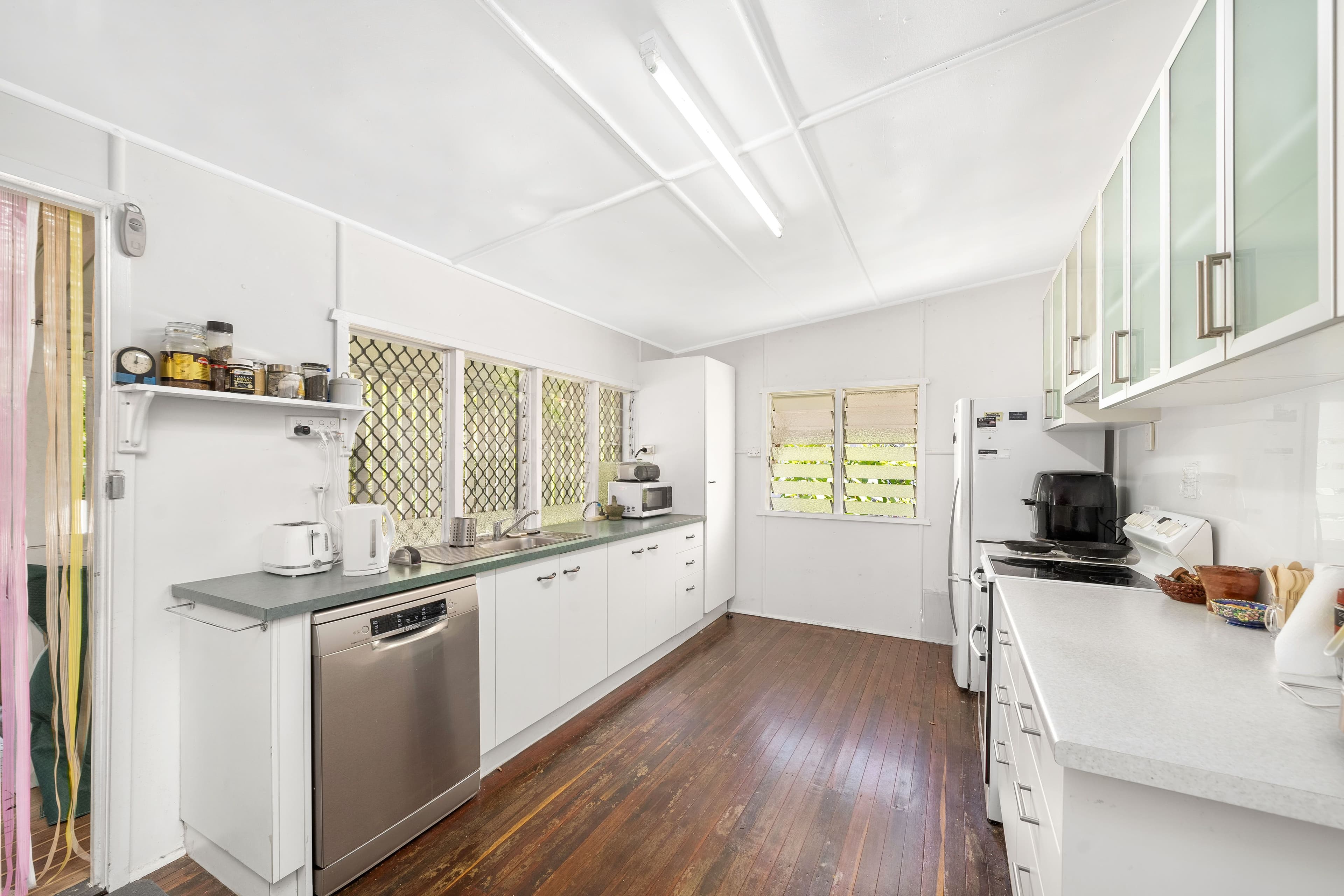 7 Grant Street, Redcliffe QLD 4020, Redcliffe - Thumbnail 6