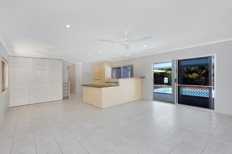1 Cayley Street, TRINITY BEACH QLD 4879, Trinity Beach - Thumbnail 5