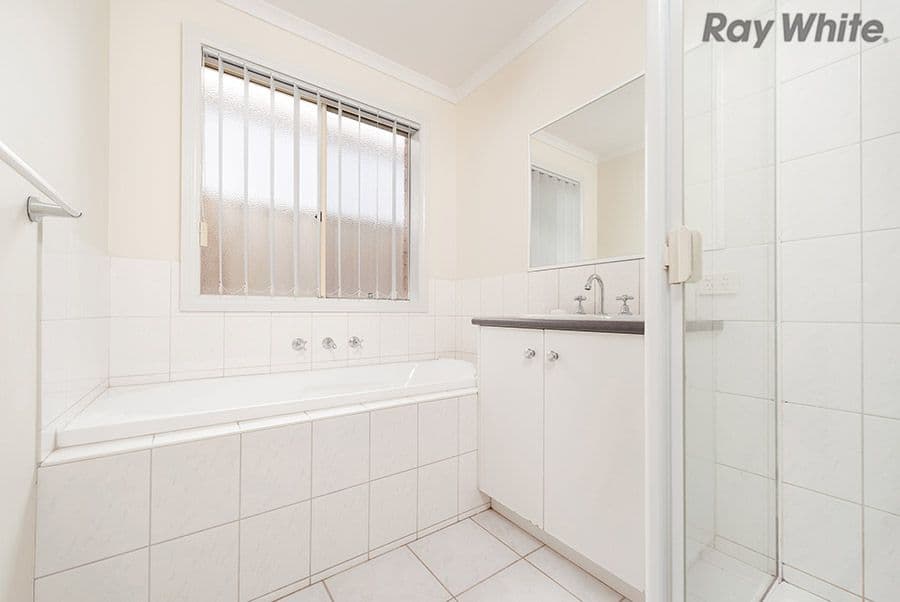 27 Jindabyne Avenue, Taylors Hill VIC 3037, Taylors Hill - Thumbnail 6